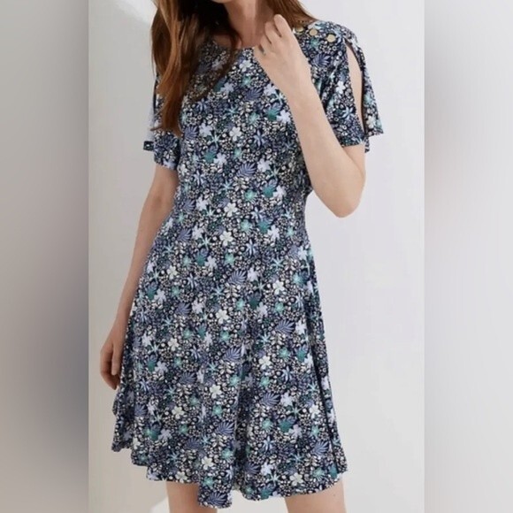 Loft Floral Flutter Sleeve Dress Knee Length Dress - Size 6 - Picture 8 of 11